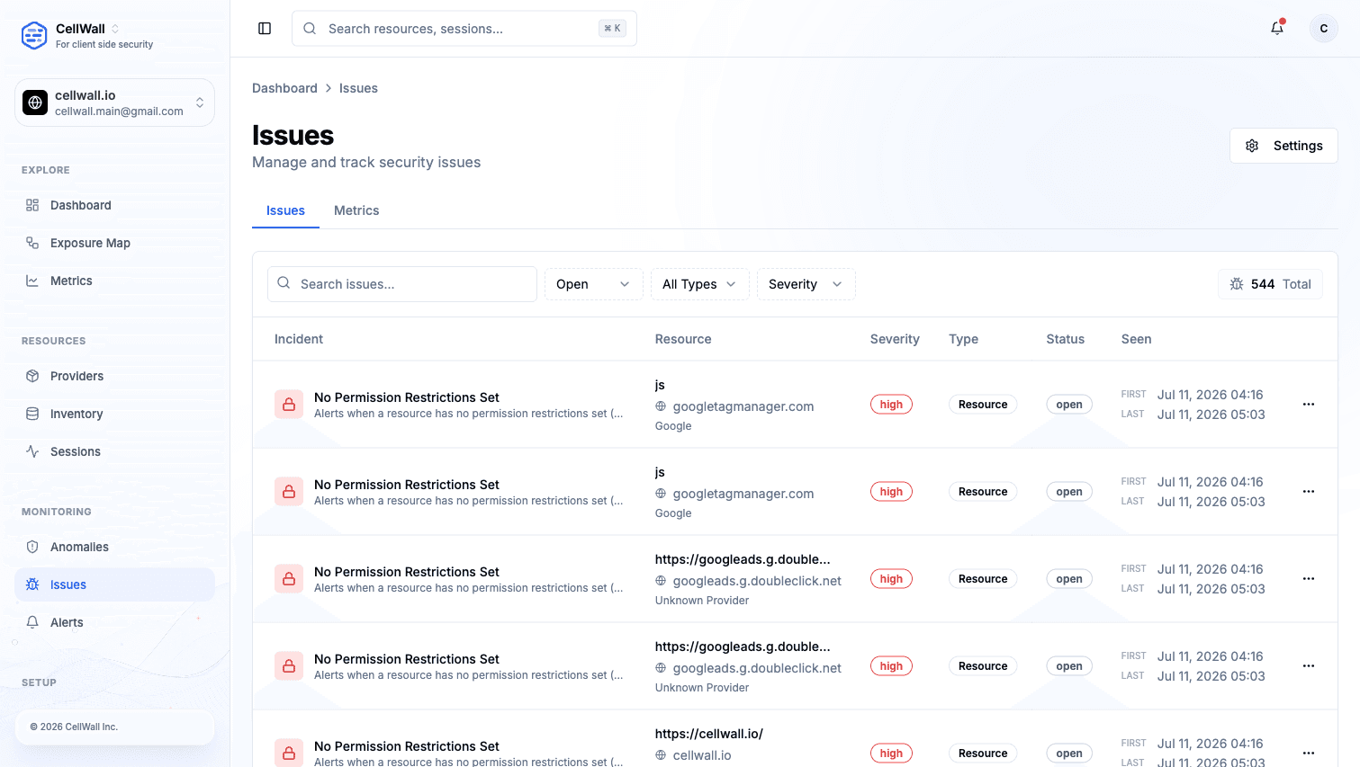 Security issues prioritized by affected resource, severity, type, status, and observation time.
